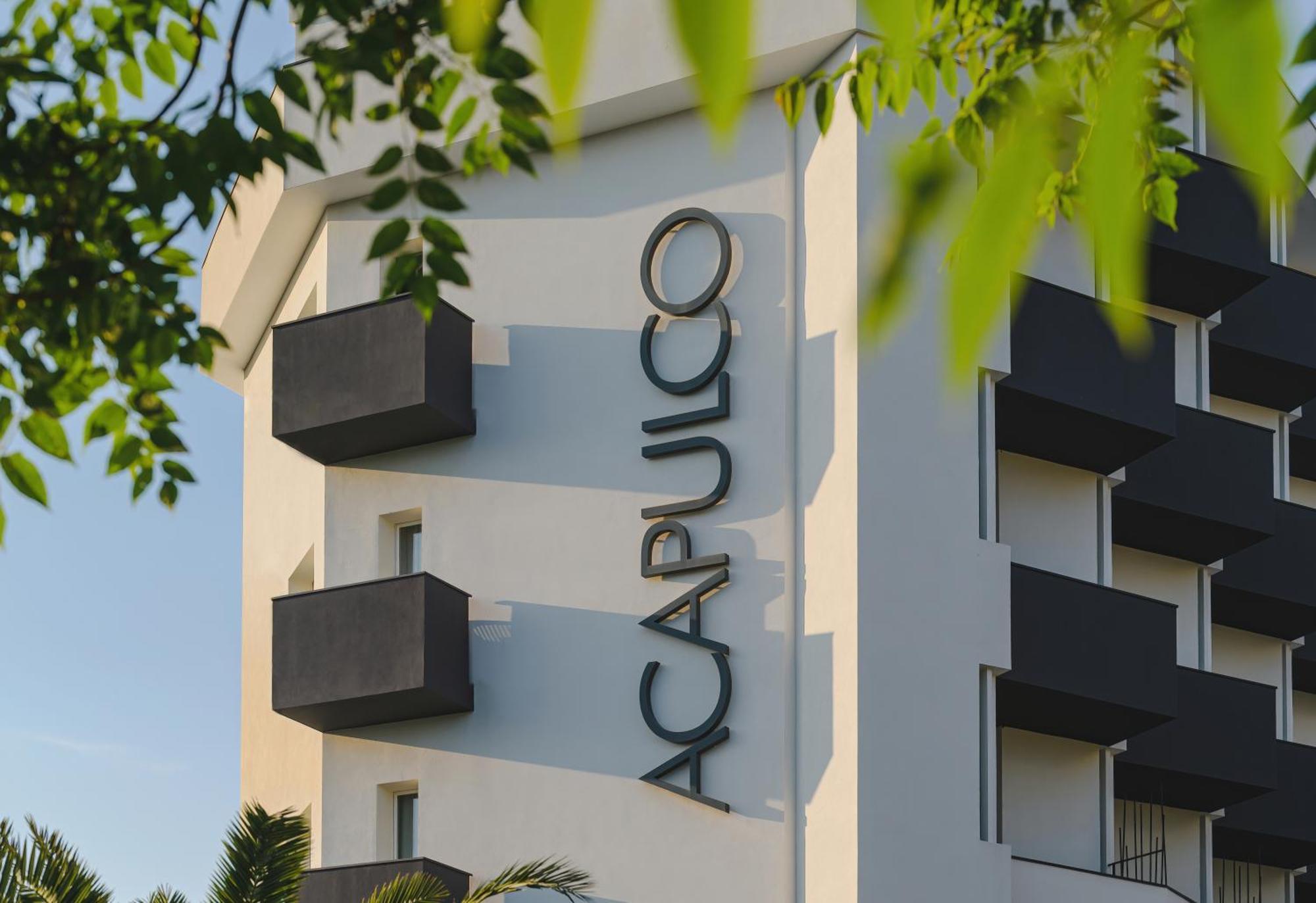 Acapulco Hotel Cattolica Buitenkant foto