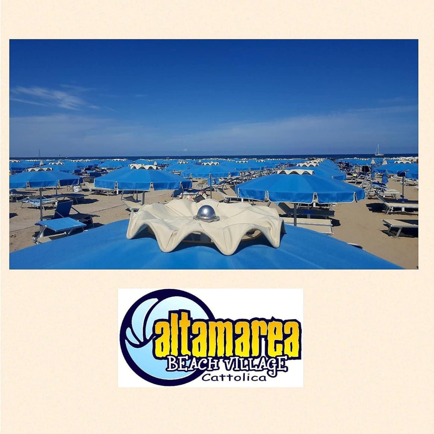 Acapulco Hotel Cattolica Buitenkant foto
