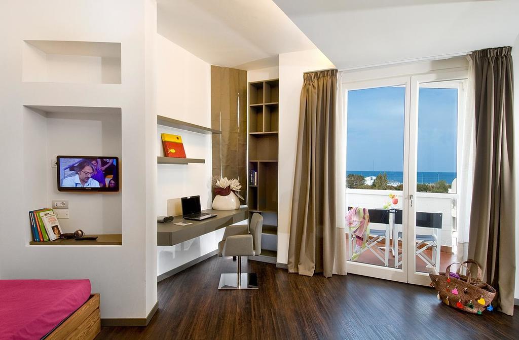 Acapulco Hotel Cattolica Buitenkant foto